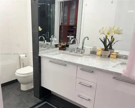 900 Biscayne Boulevard Miami FL 33132