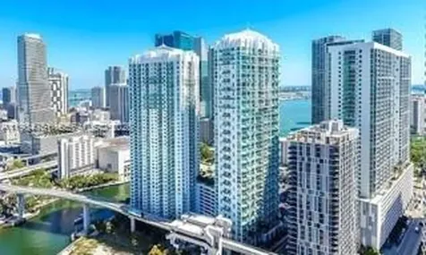 41 SE 5th Street Miami FL 33131