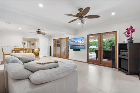 390 NE 103rd Street Miami Shores FL 33138