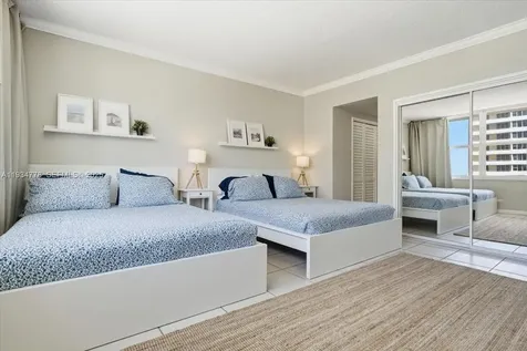 5601 Collins Avenue Miami Beach FL 33140