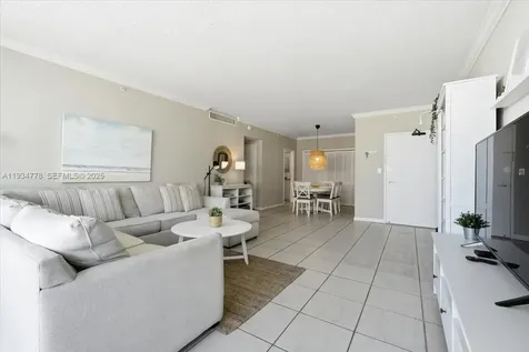 5601 Collins Avenue Miami Beach FL 33140