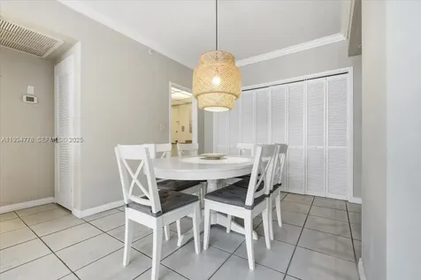 5601 Collins Avenue Miami Beach FL 33140