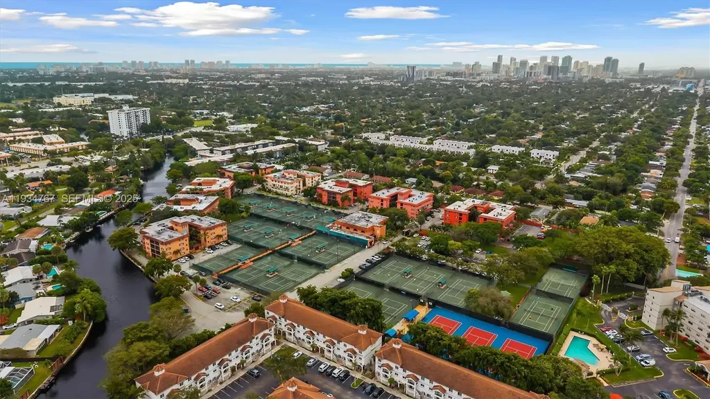 620 Tennis Club Drive Fort Lauderdale FL 33311