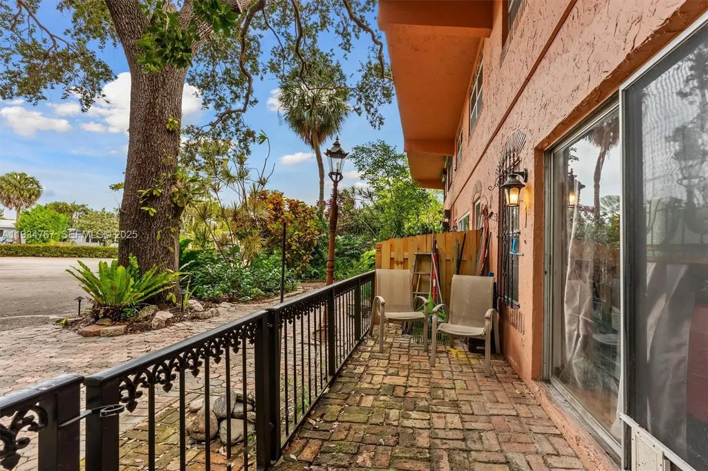 620 Tennis Club Drive Fort Lauderdale FL 33311