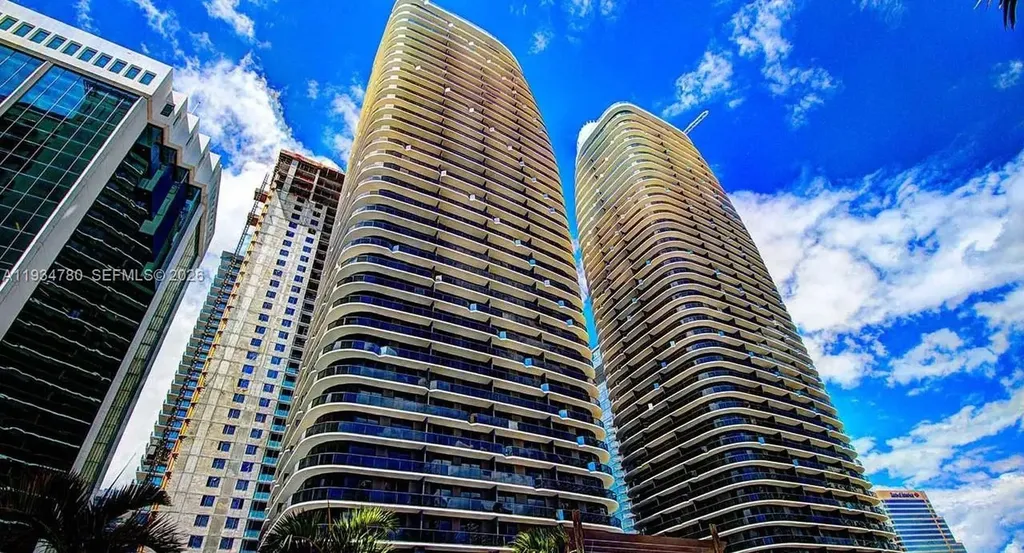 45 SW 9th Street Miami FL 33130