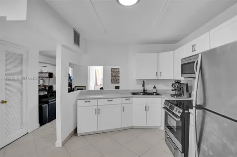1780 NE 191st Street Miami FL 33179