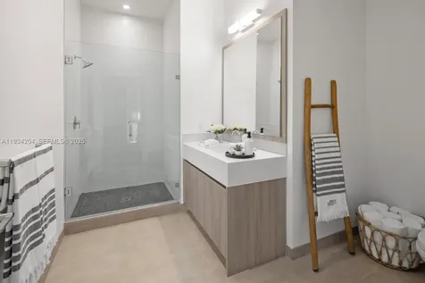 2800 SW 27th Terrace Miami FL 33133