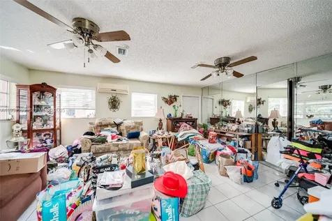 854 E 24th Street Hialeah FL 33013