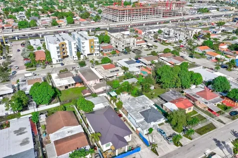 854 E 24th Street Hialeah FL 33013
