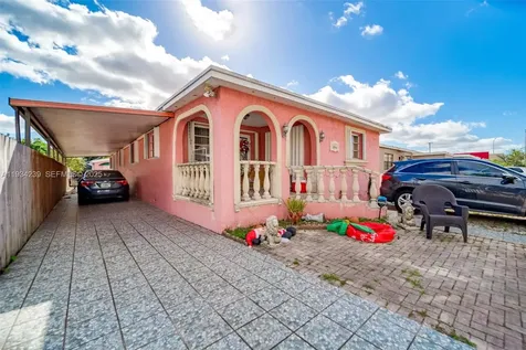 854 E 24th Street Hialeah FL 33013