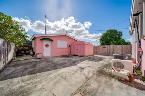 854 E 24th Street Hialeah FL 33013