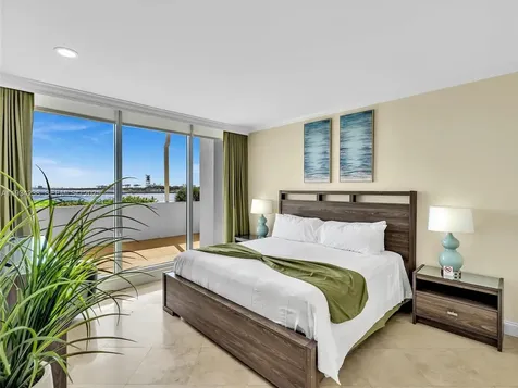 2200 S Ocean Lane Fort Lauderdale FL 33316