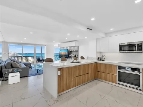2200 S Ocean Lane Fort Lauderdale FL 33316