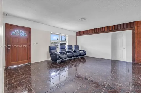 1361 NW 111th Street Miami FL 33167