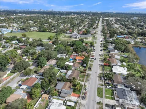 1361 NW 111th Street Miami FL 33167