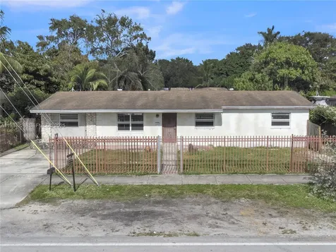 1361 NW 111th Street Miami FL 33167