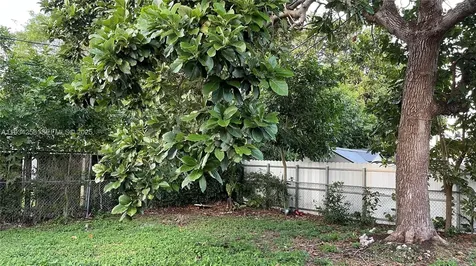 761 NW 183rd Drive Miami Gardens FL 33169