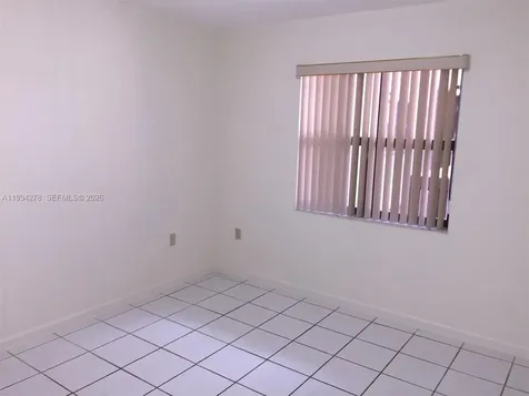 1121 SW 122 Avenue Miami FL 33184