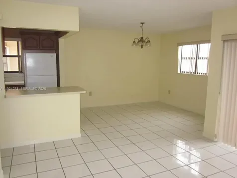 1121 SW 122 Avenue Miami FL 33184