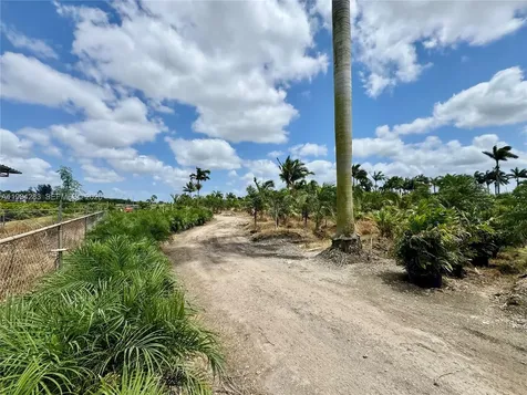 32800 SW 202nd Avenue Homestead FL 33034