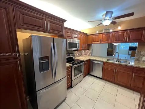 10369 NW 24th Place Sunrise FL 33322