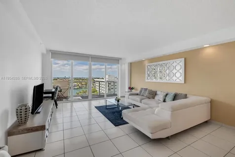 5601 Collins Avenue Miami Beach FL 33140