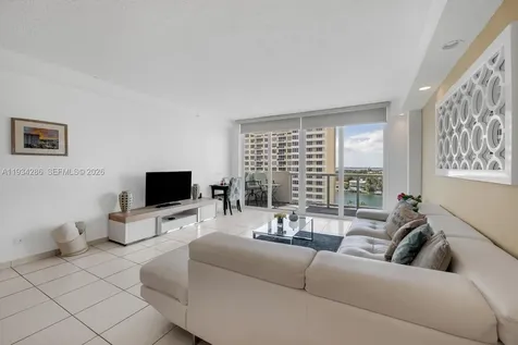 5601 Collins Avenue Miami Beach FL 33140
