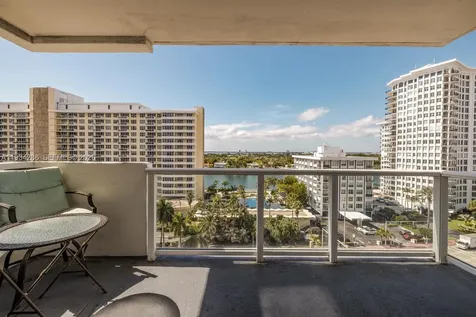 5601 Collins Avenue Miami Beach FL 33140