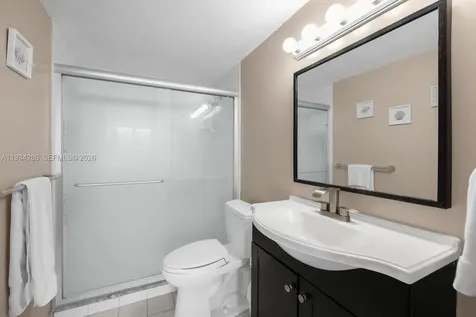 5601 Collins Avenue Miami Beach FL 33140
