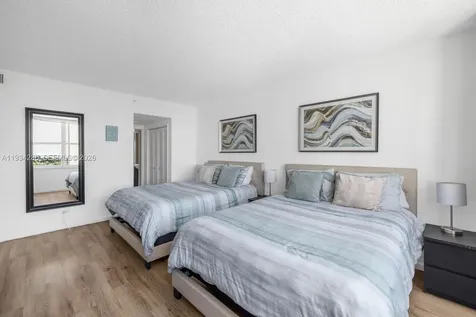 5601 Collins Avenue Miami Beach FL 33140