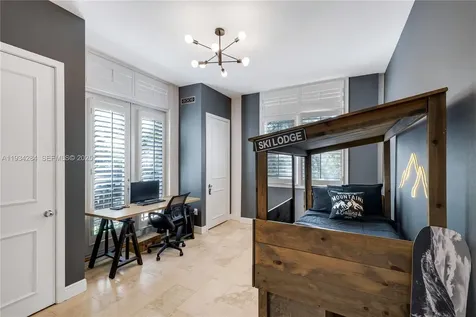 8000 Los Pinos Boulevard Coral Gables FL 33143