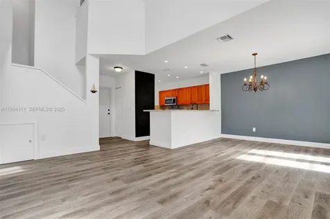 20985 SW 84th Avenue Cutler Bay FL 33189