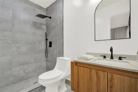 51 NE 56th Court Oakland Park FL 33334