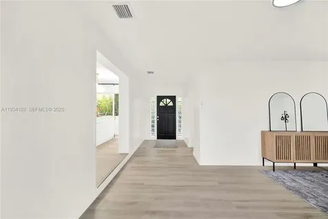 51 NE 56th Court Oakland Park FL 33334