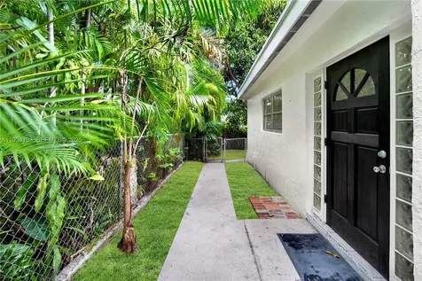 51 NE 56th Court Oakland Park FL 33334