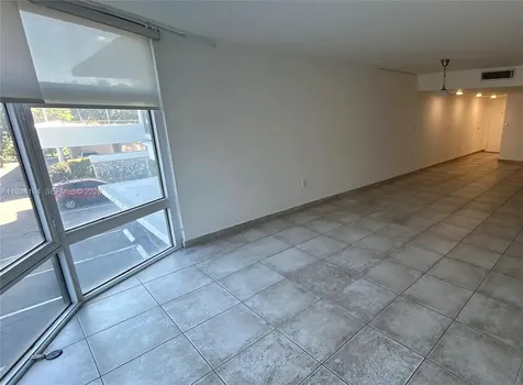 3375 N Country Club Drive Aventura FL 33180