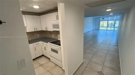 3375 N Country Club Drive Aventura FL 33180