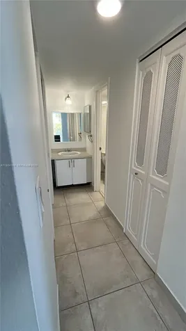 3375 N Country Club Drive Aventura FL 33180