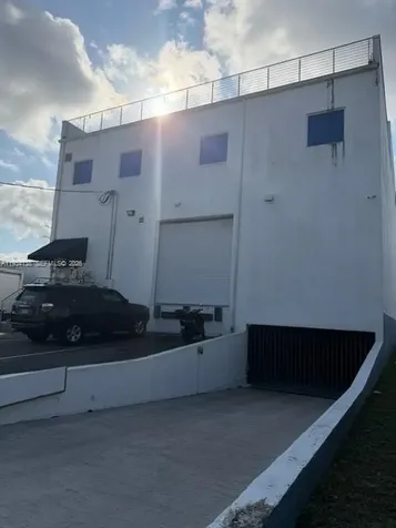5465 NW 36th Street Miami Springs FL 33166