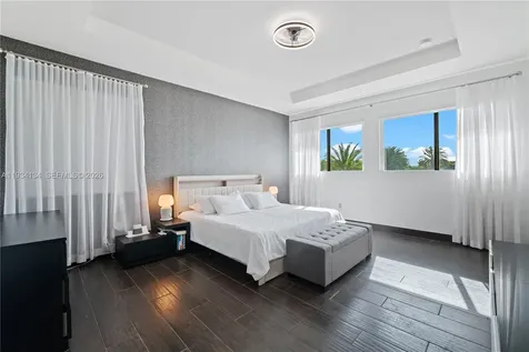 8723 NW 161st Terrace Miami Lakes FL 33018