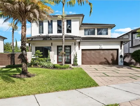 8723 NW 161st Terrace Miami Lakes FL 33018