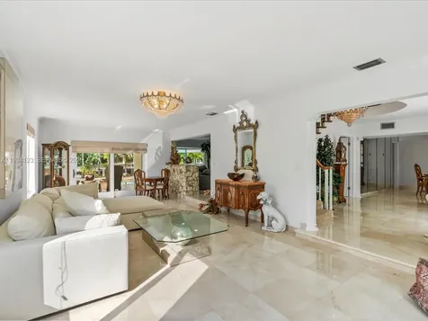 624 Palm Drive Hallandale Beach FL 33009