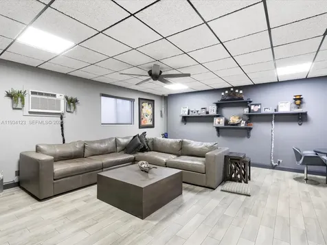 624 Palm Drive Hallandale Beach FL 33009
