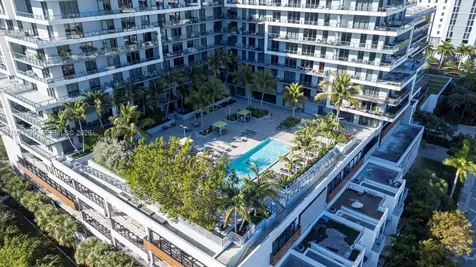2960 NE 207 Street Aventura FL 33180