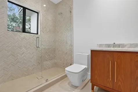 7222 SW 52nd Court Miami FL 33143