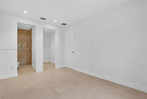 7222 SW 52nd Court Miami FL 33143