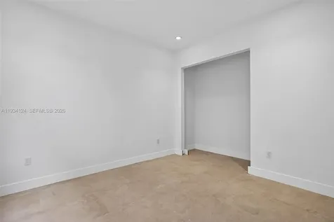 7222 SW 52nd Court Miami FL 33143