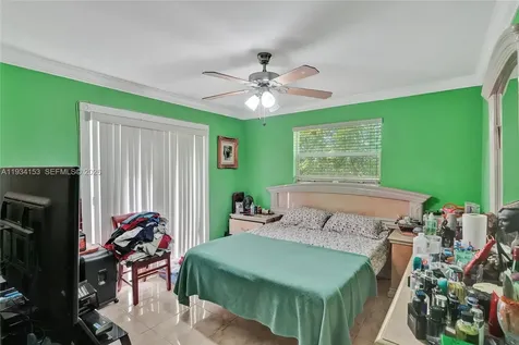 4141 W 4th Avenue Hialeah FL 33012