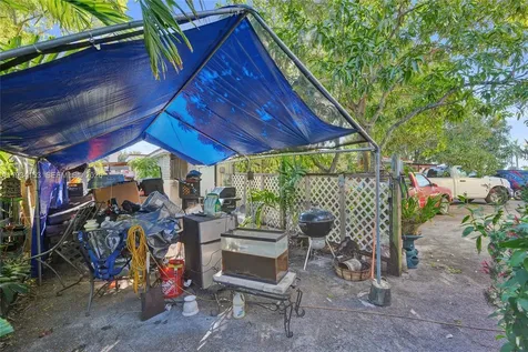 4141 W 4th Avenue Hialeah FL 33012