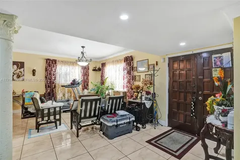 4141 W 4th Avenue Hialeah FL 33012